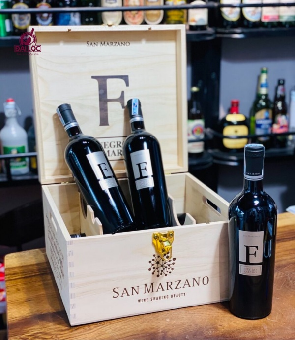 hop-qua-vang-f-negroamaro-salento-157