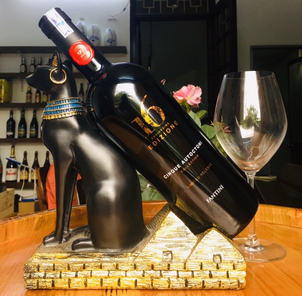 Rượu Vang 16 Edizione Limited Release Vang 16 Edizione Limited Release đã nhận nhiều giải thưởng danh giá về vang