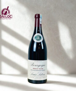 Louis Latour Bourgogne Pinot Noir 2022 vang Pháp dưới 1 triệu