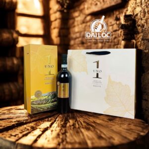 Vang Ý UNO 1 Primitivo Riserva 14% 2019 cao cấp