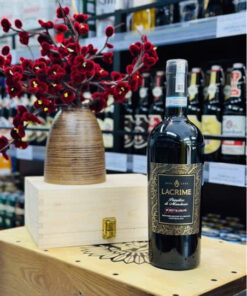 Chai rượu vang Ý Lacrime Primitivo di Manduria nồng độ 14%