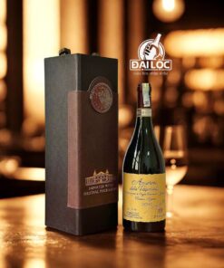 Hộp da sang trọng rượu vang Zenato Amarone Riserva 2018