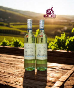 Rượu vang trắng River Retreat Sauvignon Blanc 2023 11,5% - Top 10 Giống Nho Làm Rượu Vang Trắng Ngon Nhất