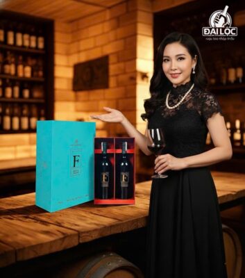 Quy Tắc Cầm Ly Rượu Vang Sang Trọng: Thể Hiện Đẳng Cấp Của Người Sành Điệu